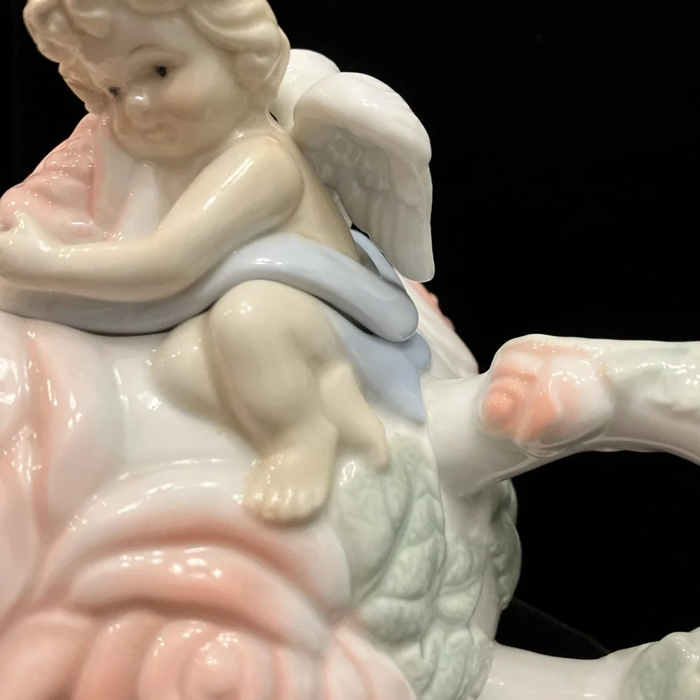 Avon Cherub & Pink Rose Porcelain Display Teapot Victorian Angel Vintage 1990s